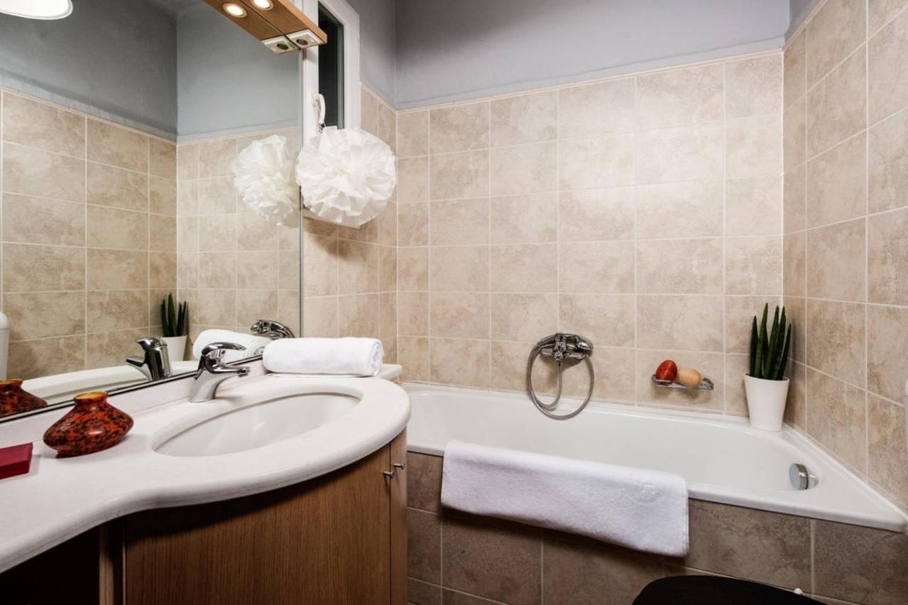 Europe Heart Apartment For 9 Budapest Eksteriør bilde