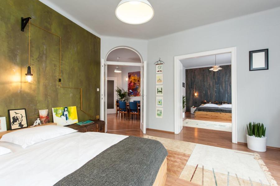 Europe Heart Apartment For 9 Budapest Eksteriør bilde